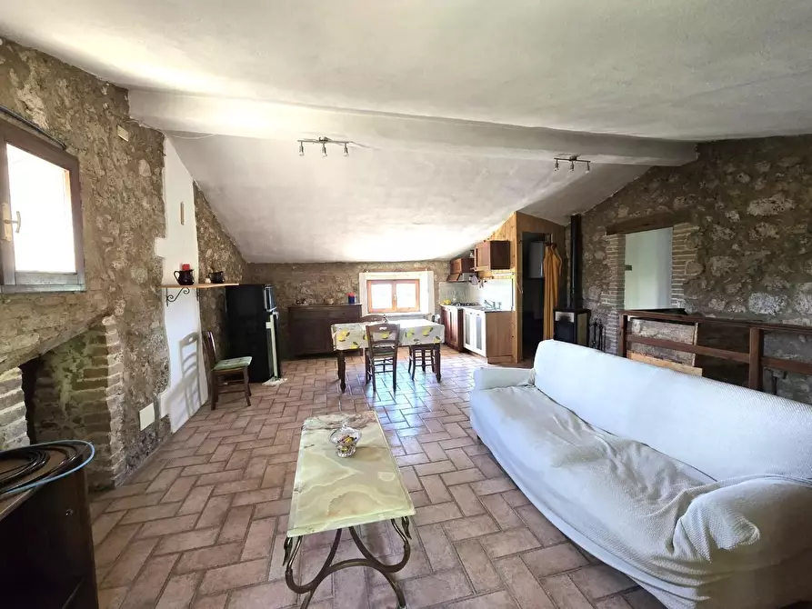 Immagine 3 di Appartamento in affitto  a Monteriggioni