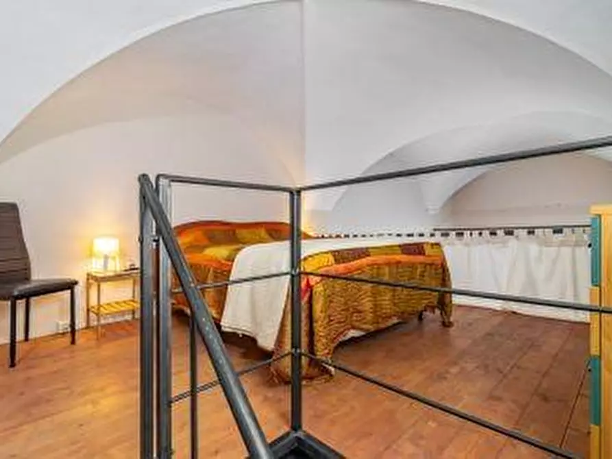 Immagine 5 di Appartamento in vendita  a Siena