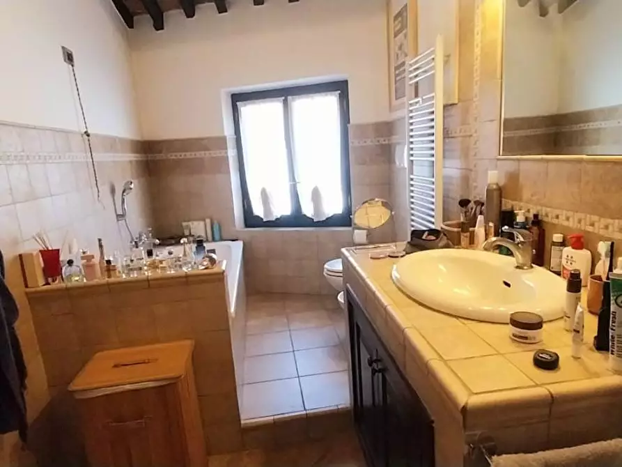 Immagine 28 di Rustico / casale in vendita  a Calci