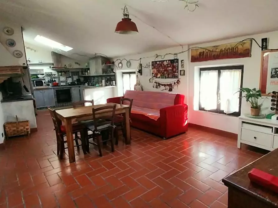 Immagine 6 di Rustico / casale in vendita  a Calci