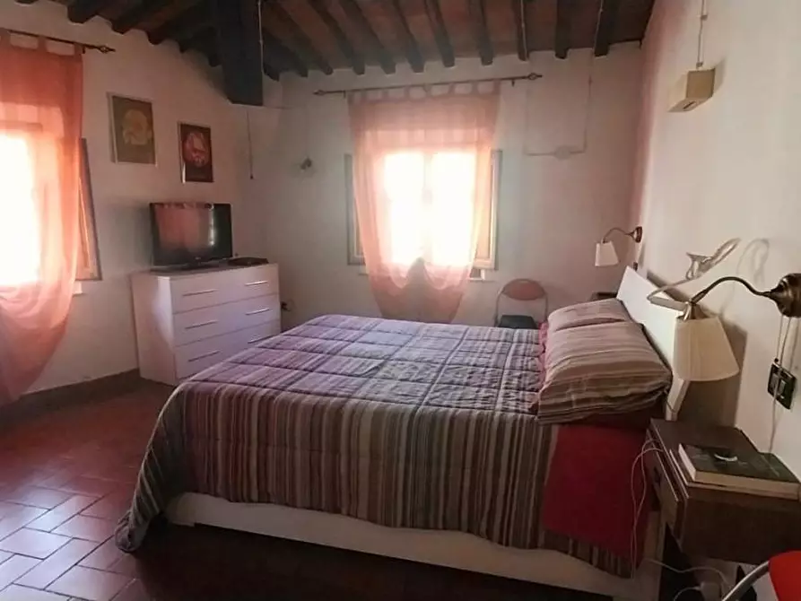 Immagine 32 di Rustico / casale in vendita  a Calci