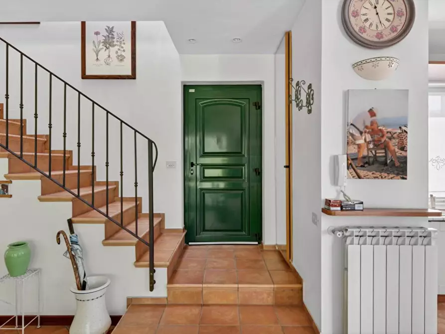 Immagine 31 di Casa indipendente in vendita  a Massa