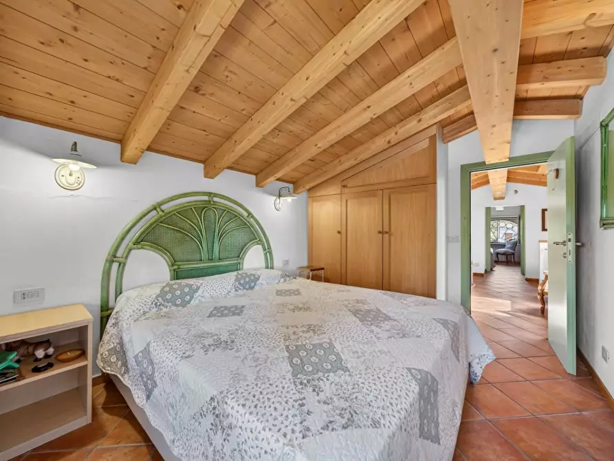 Immagine 42 di Casa indipendente in vendita  a Massa