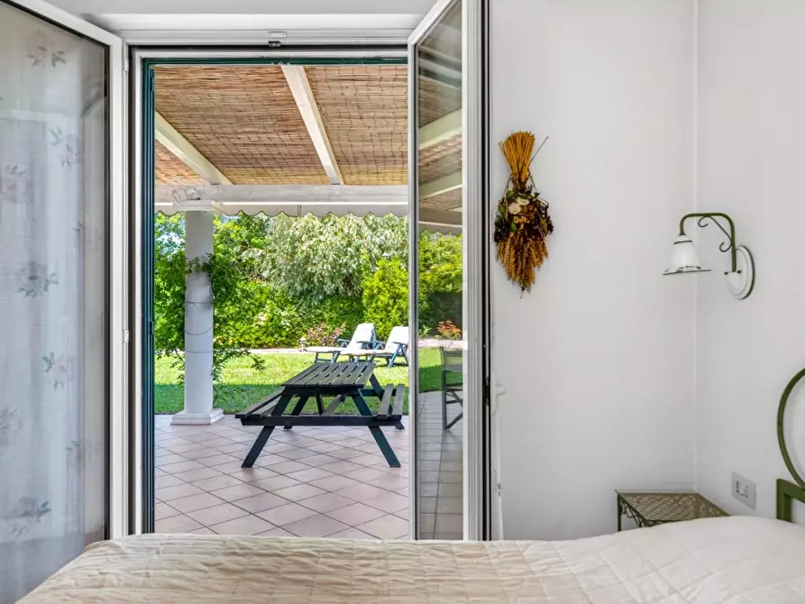 Immagine 36 di Casa indipendente in vendita  a Massa