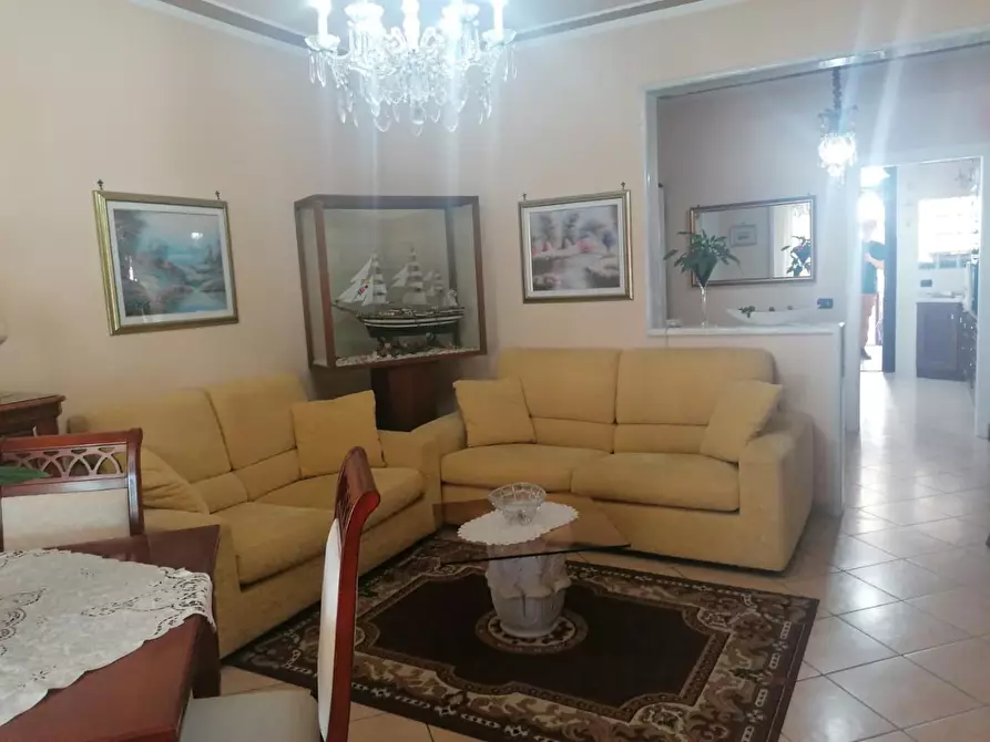 Immagine 4 di Mansarda in vendita  a Carrara