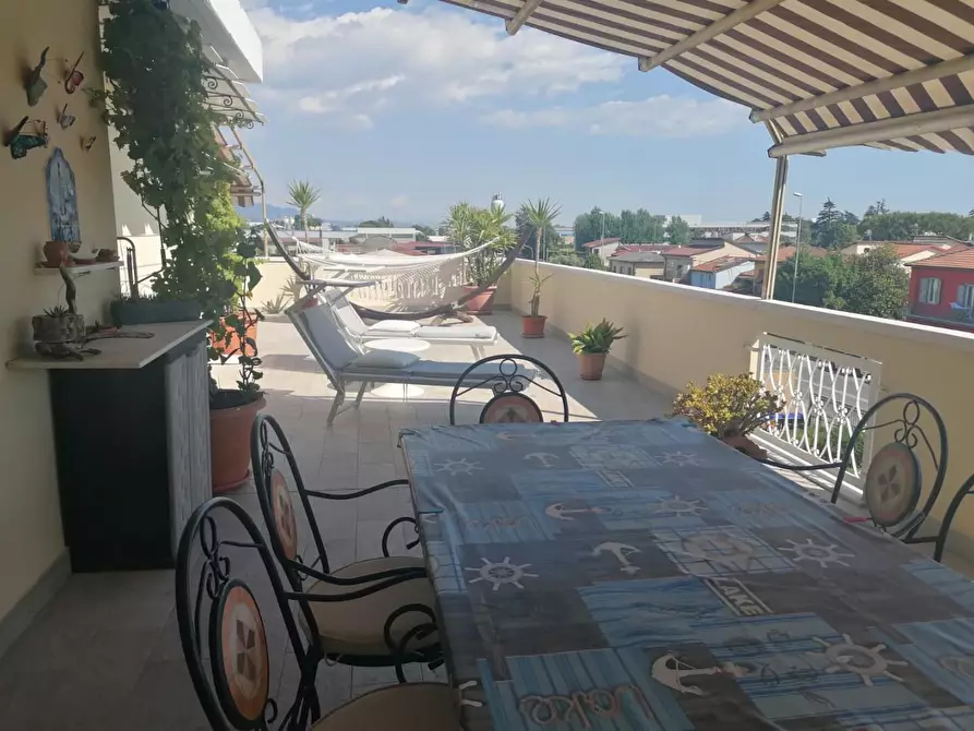 Immagine 1 di Mansarda in vendita  a Carrara