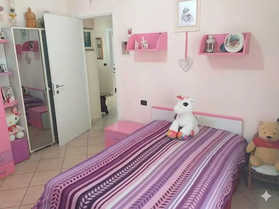 Immagine 14 di Mansarda in vendita  a Carrara