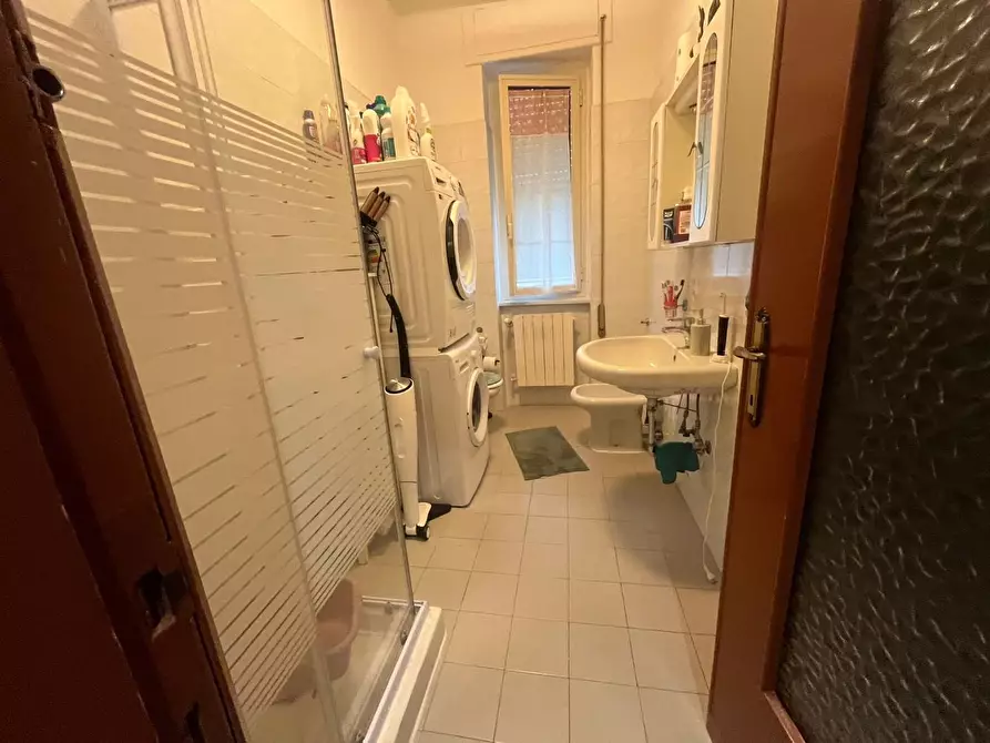 Immagine 3 di Appartamento in vendita  a Carrara