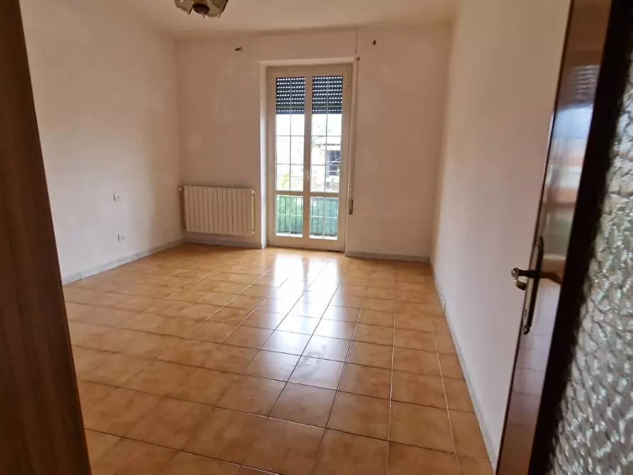 Immagine 17 di Appartamento in vendita  a Carrara