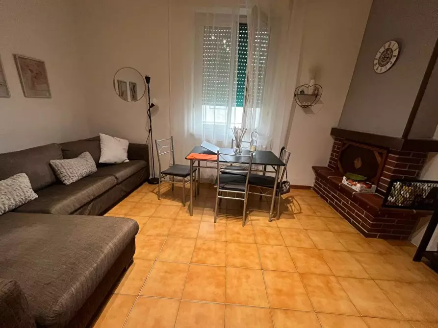 Immagine 6 di Appartamento in vendita  a Carrara
