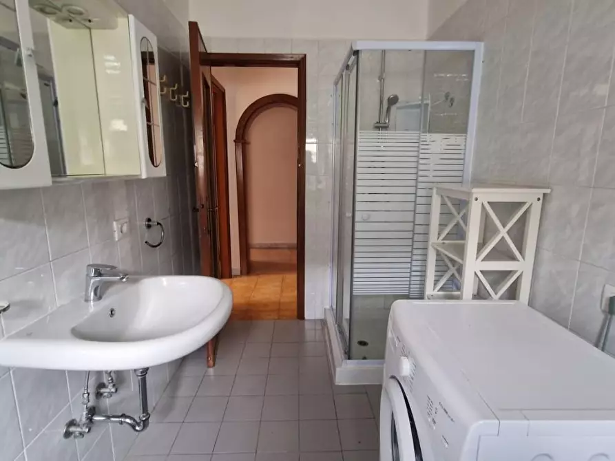 Immagine 19 di Appartamento in vendita  a Carrara
