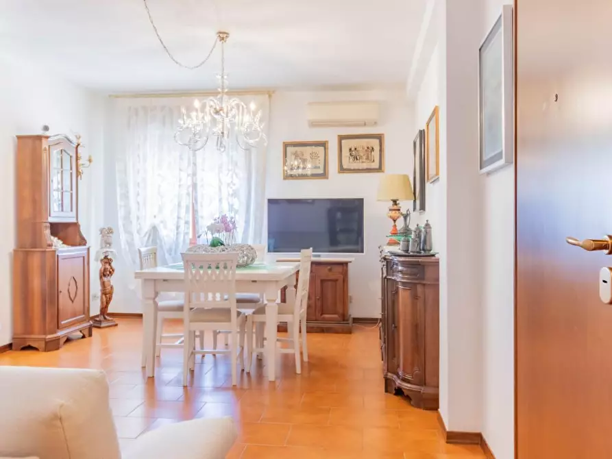 Immagine 2 di Appartamento in vendita  a Calcinaia