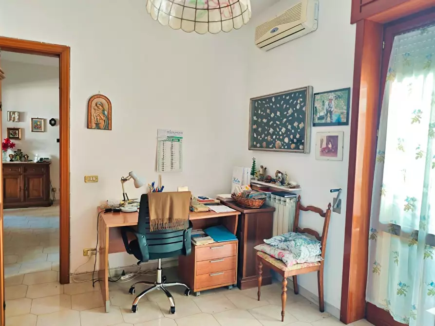 Immagine 13 di Casa indipendente in vendita  a Lecce