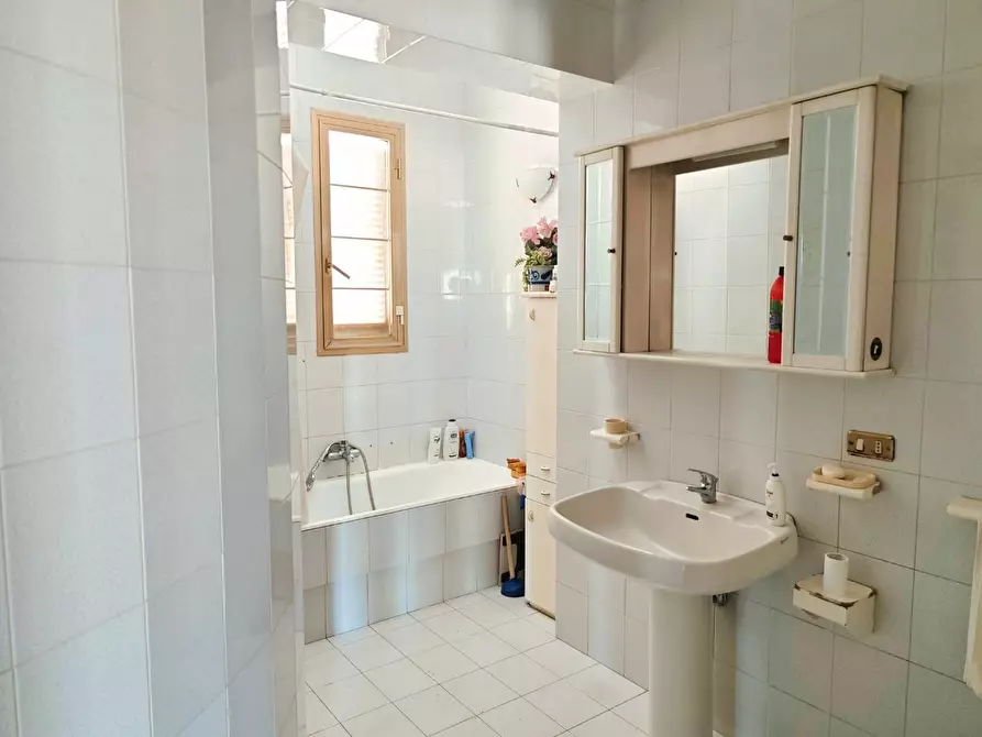 Immagine 7 di Casa indipendente in vendita  a Lecce