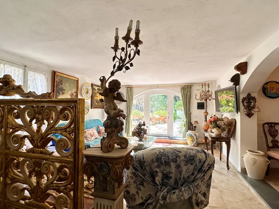 Immagine 17 di Villa in vendita  a Casciana Terme Lari
