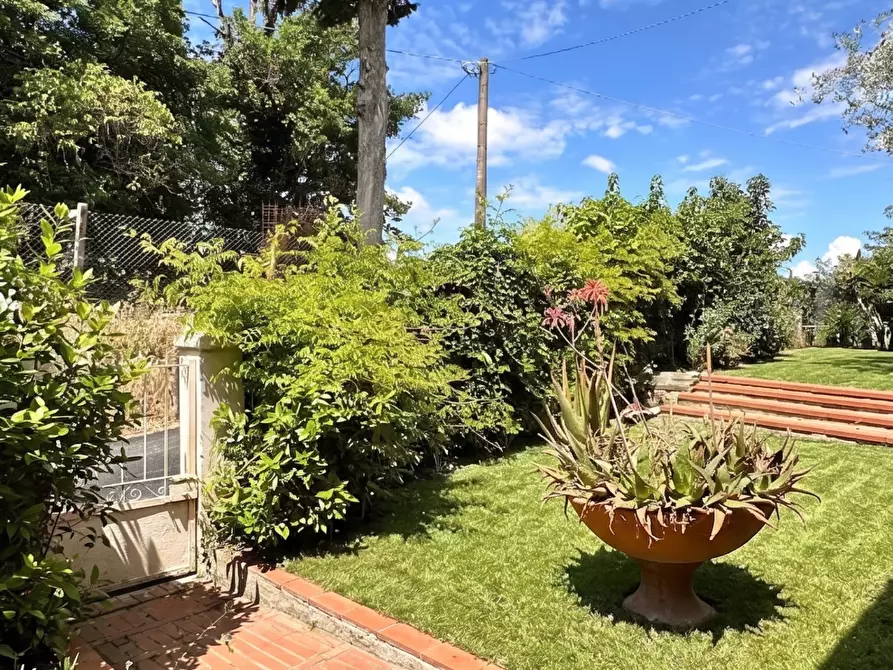 Immagine 3 di Villa in vendita  a Casciana Terme Lari