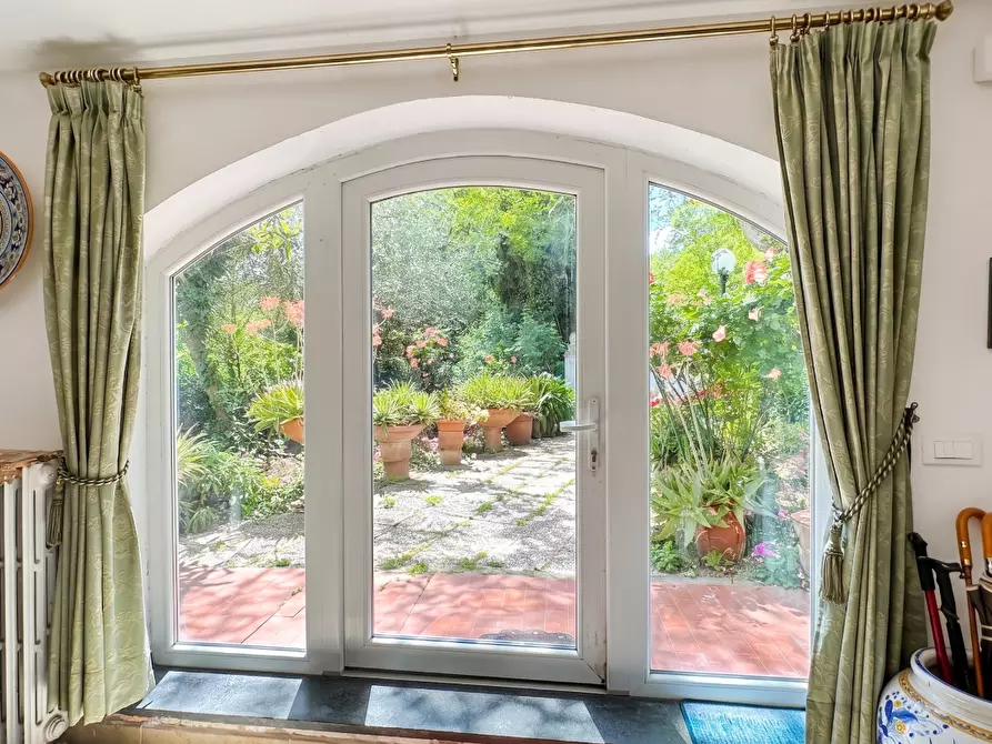 Immagine 19 di Villa in vendita  a Casciana Terme Lari