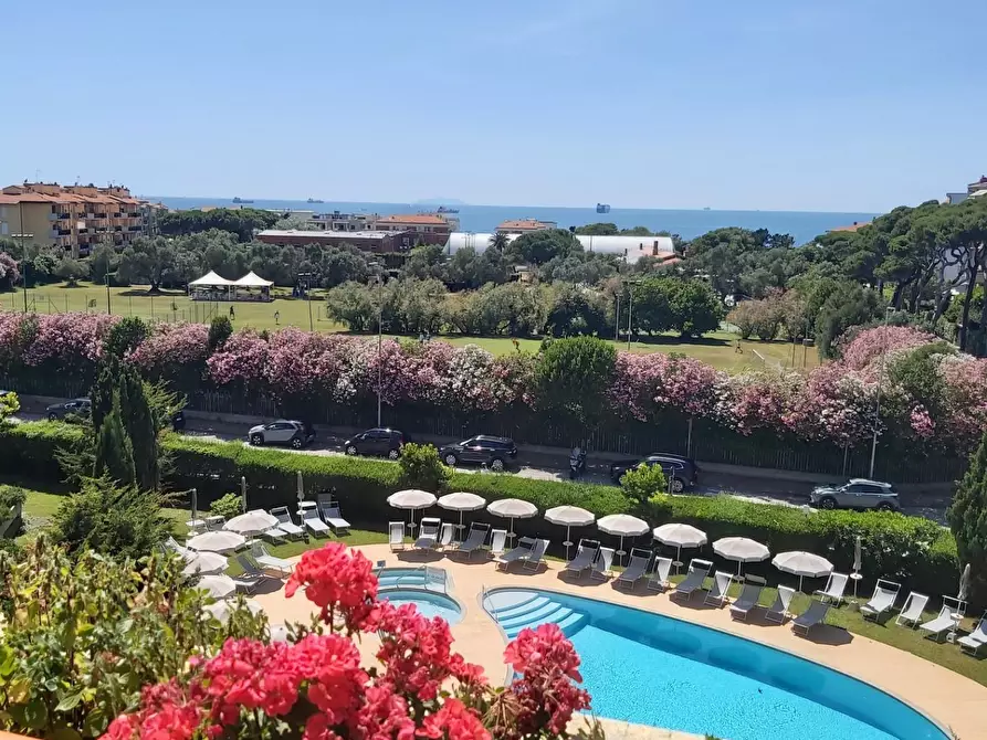 Immagine 1 di Appartamento in vendita  a Livorno