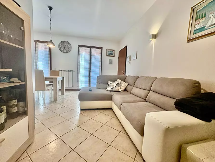 Immagine 10 di Appartamento in vendita  a Castelfiorentino