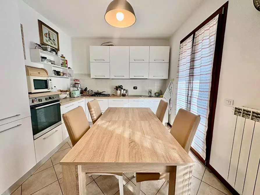 Immagine 4 di Appartamento in vendita  a Castelfiorentino