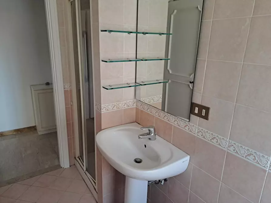 Immagine 22 di Appartamento in affitto  a Pisa