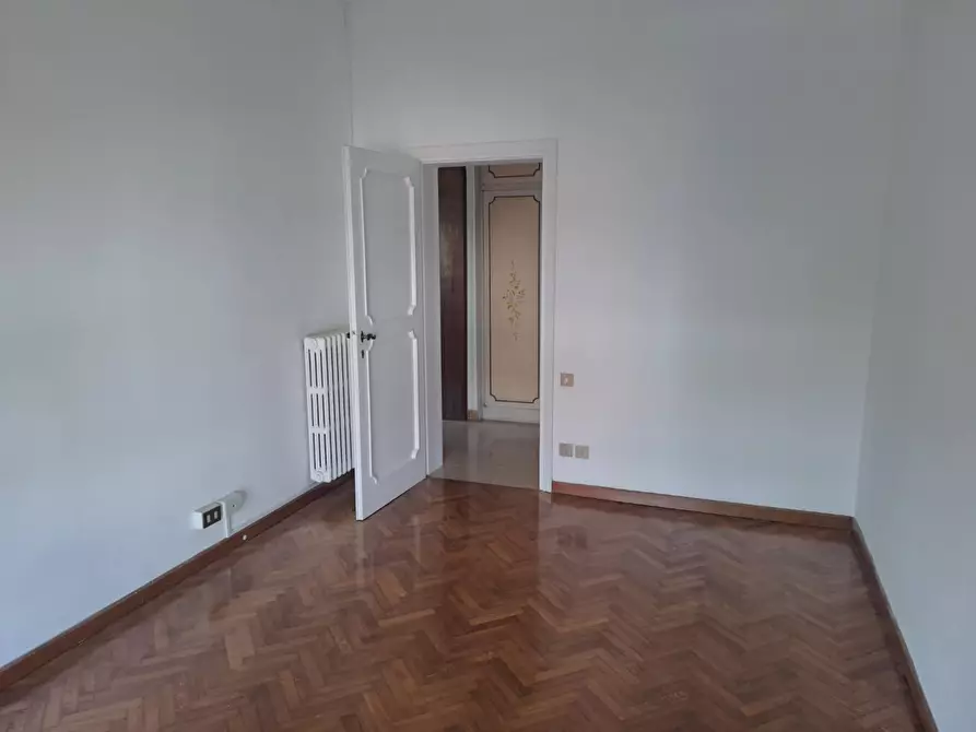 Immagine 17 di Appartamento in affitto  a Pisa