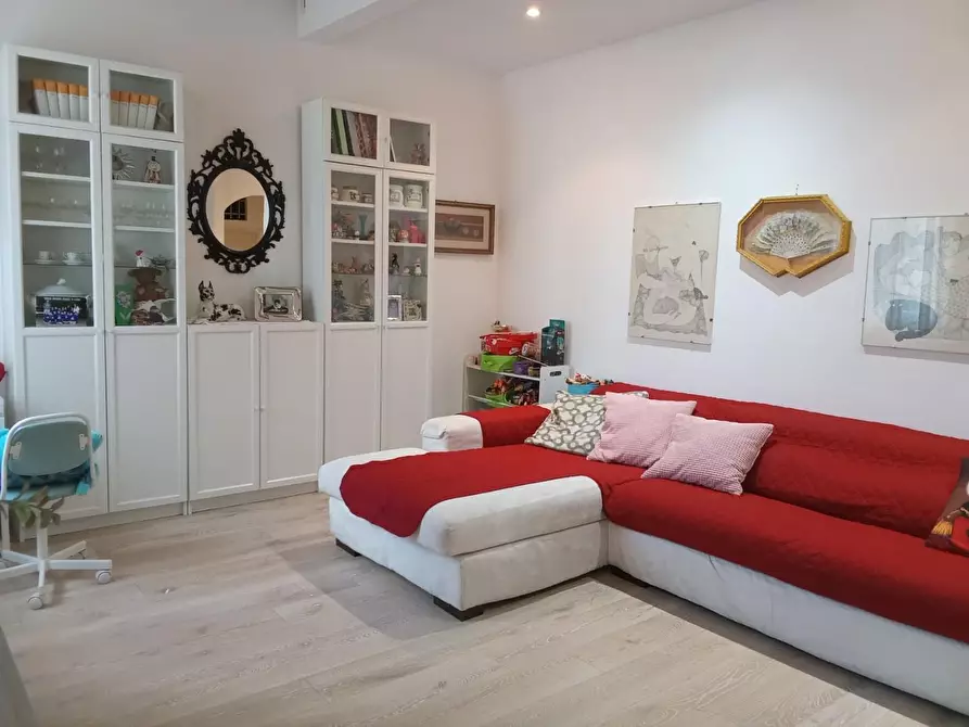 Immagine 5 di Appartamento in vendita  a Firenze