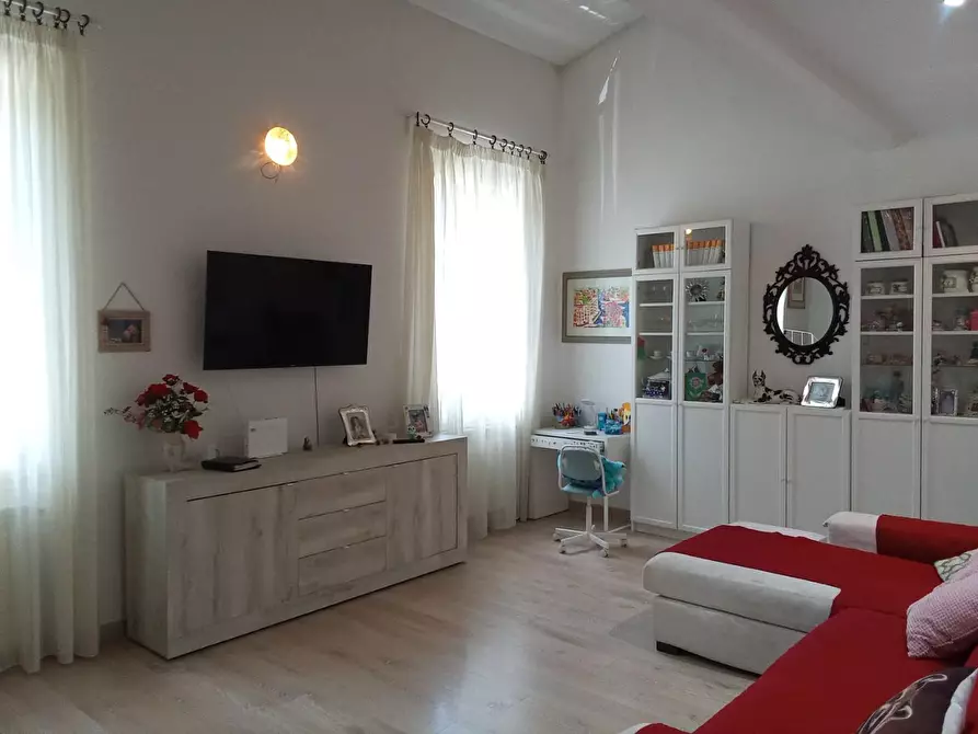 Immagine 4 di Appartamento in vendita  a Firenze