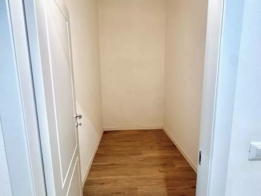 Immagine 23 di Appartamento in vendita  a Pisa