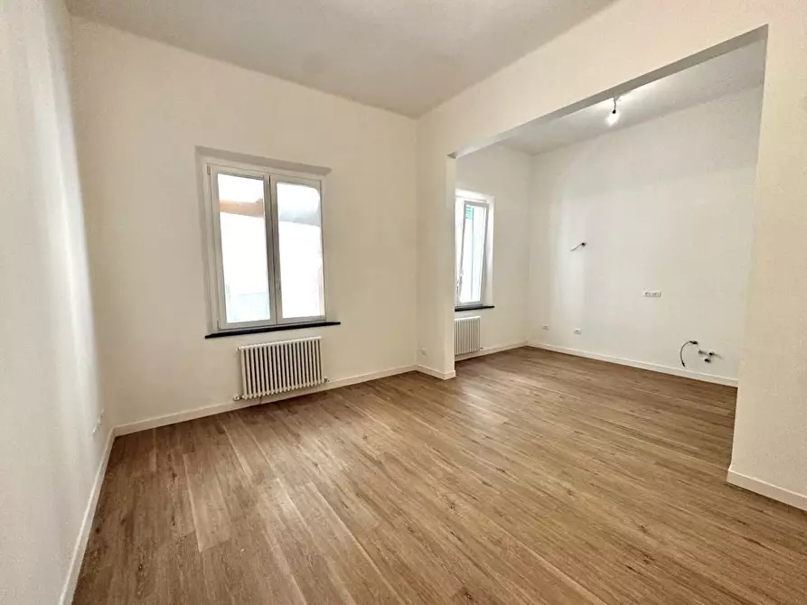 Immagine 1 di Appartamento in vendita  a Pisa