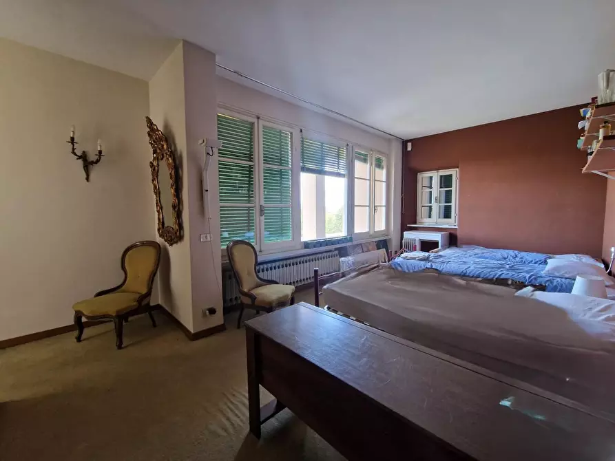 Immagine 29 di Villa in vendita  a Carrara