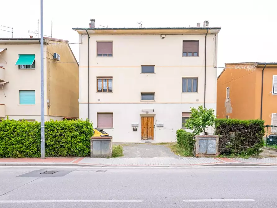 Immagine 1 di Appartamento in vendita  a Pontedera