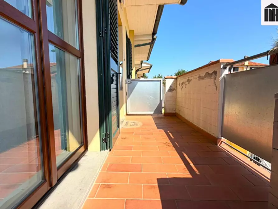 Immagine 10 di Appartamento in vendita  a Santa Croce Sull'arno