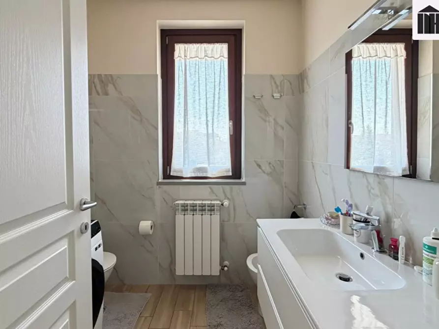 Immagine 15 di Appartamento in vendita  a Santa Croce Sull'arno