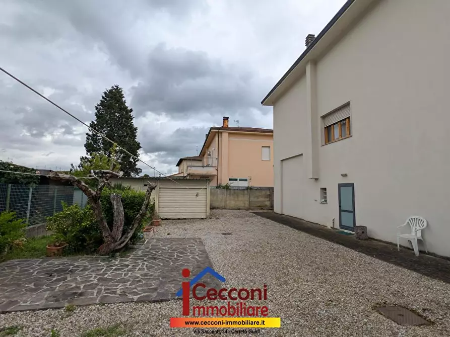 Immagine 2 di Casa indipendente in vendita  a Cerreto Guidi
