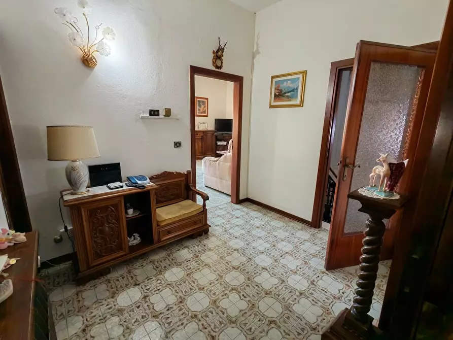 Immagine 33 di Casa indipendente in vendita  a Santa Maria A Monte