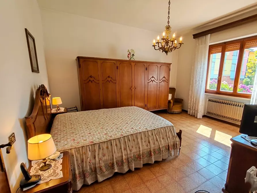 Immagine 36 di Casa indipendente in vendita  a Santa Maria A Monte