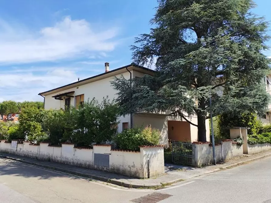 Immagine 1 di Casa indipendente in vendita  a Santa Maria A Monte