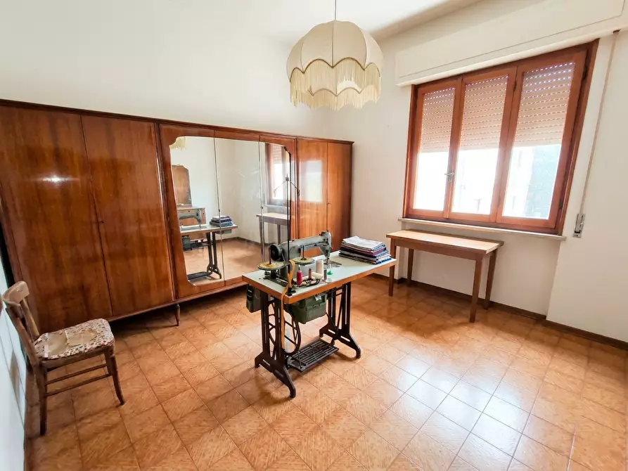 Immagine 39 di Casa indipendente in vendita  a Santa Maria A Monte