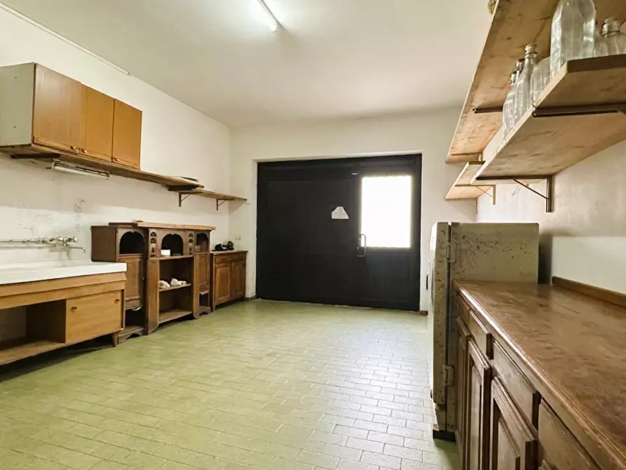 Immagine 31 di Casa indipendente in vendita  a Santa Maria A Monte