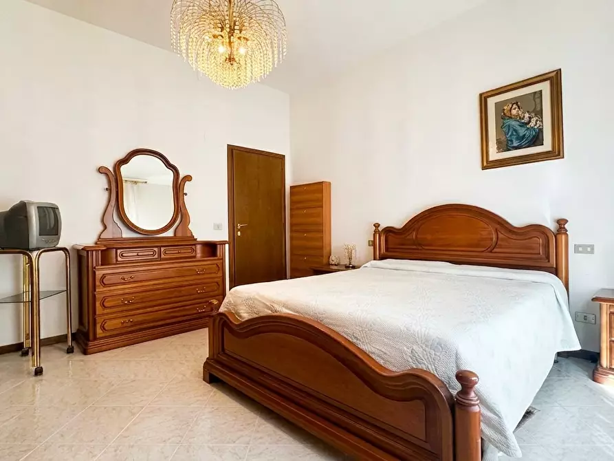 Immagine 22 di Casa indipendente in vendita  a Santa Maria A Monte