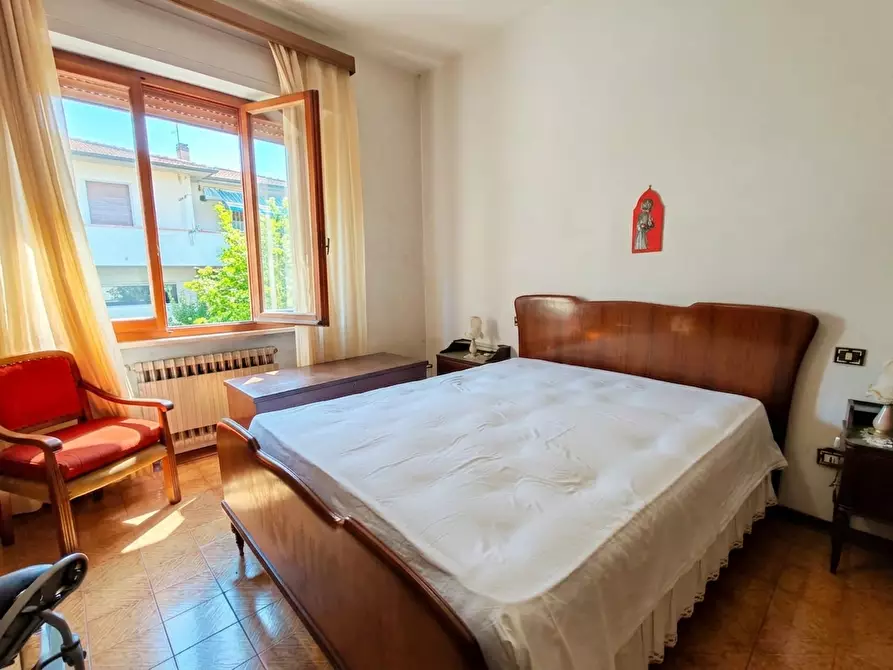 Immagine 38 di Casa indipendente in vendita  a Santa Maria A Monte