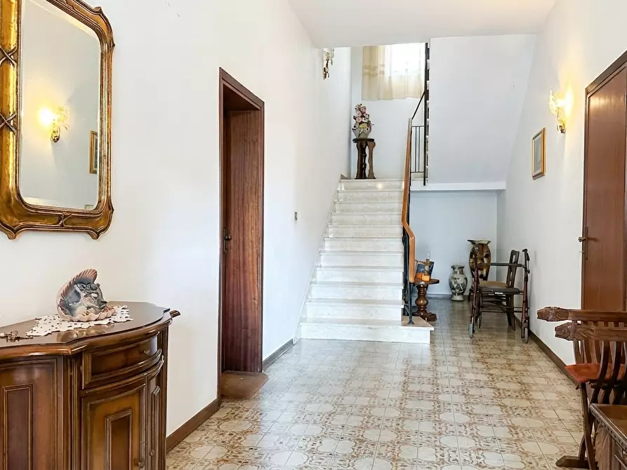 Immagine 32 di Casa indipendente in vendita  a Santa Maria A Monte