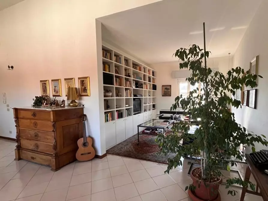 Immagine 4 di Appartamento in vendita  a Pisa