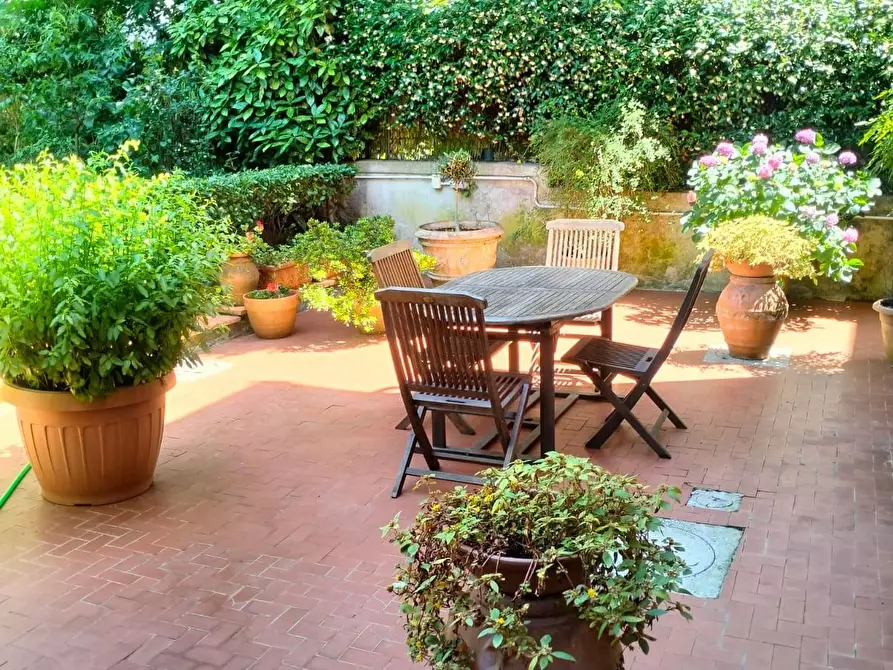 Immagine 21 di Appartamento in affitto  a Firenze