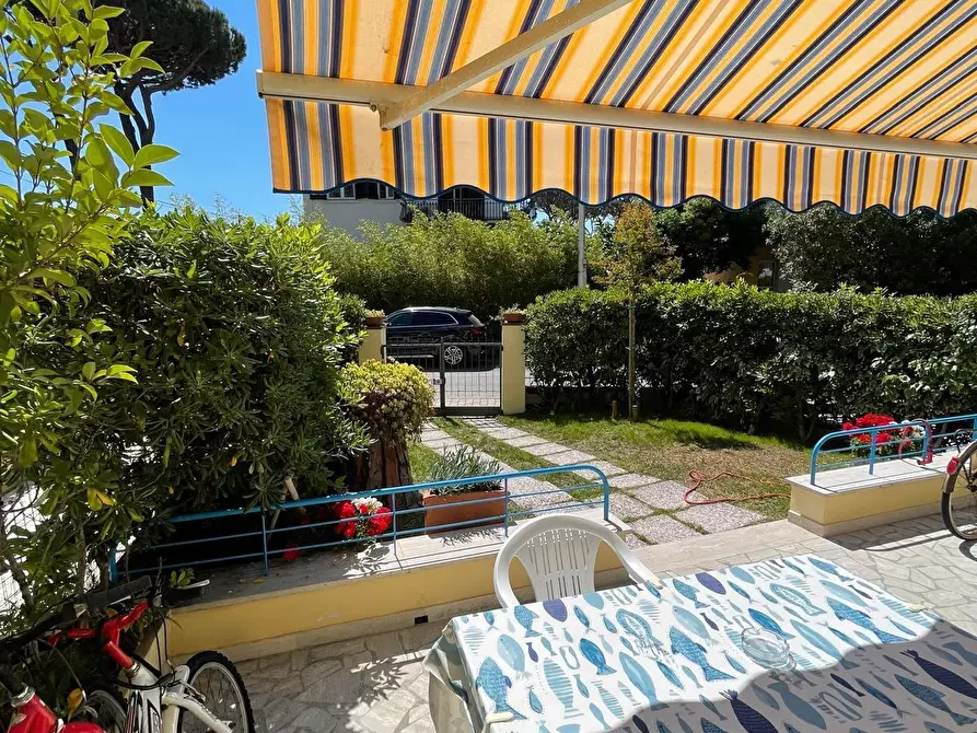 Immagine 17 di Appartamento in affitto  a Camaiore
