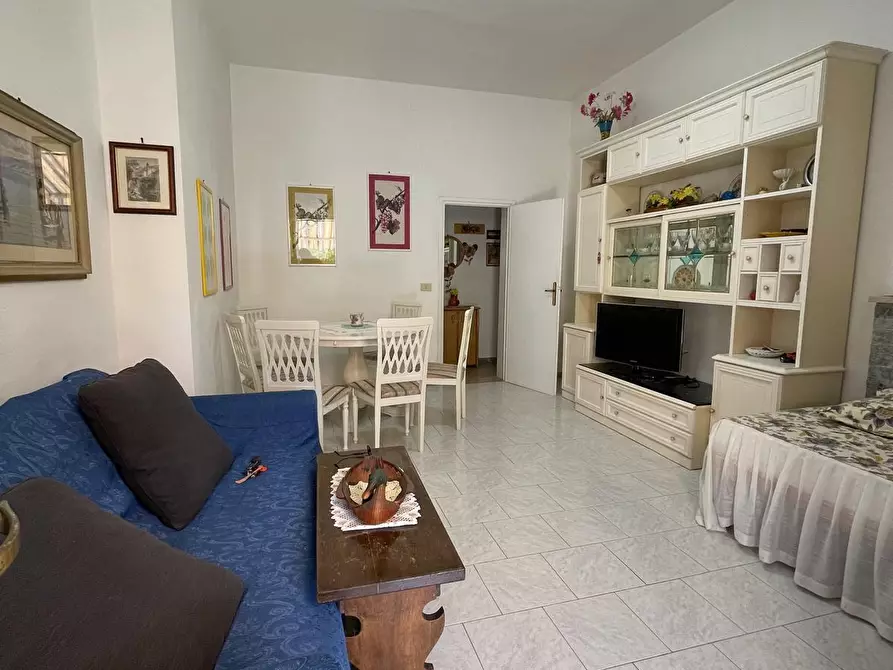 Immagine 3 di Appartamento in affitto  a Camaiore