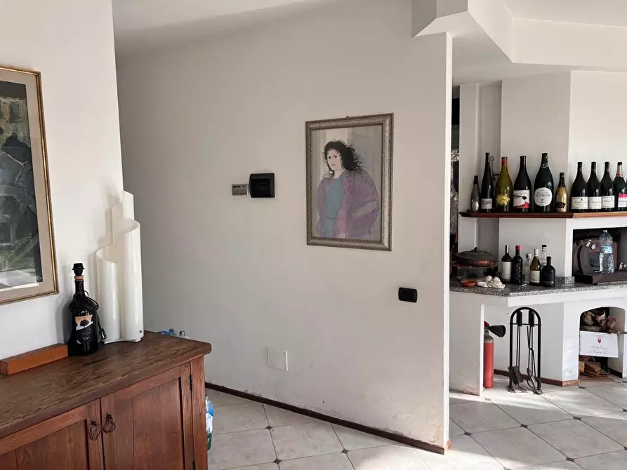Immagine 5 di Appartamento in vendita  a Viareggio