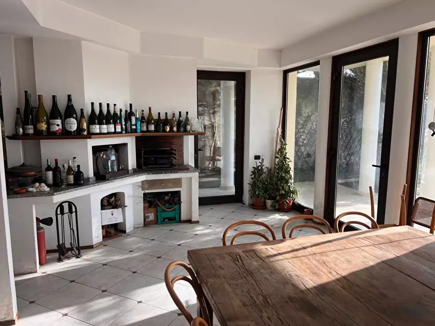 Immagine 6 di Appartamento in vendita  a Viareggio