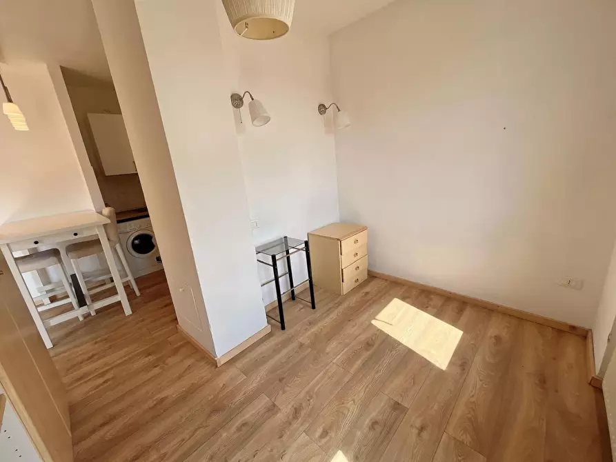 Immagine 2 di Appartamento in vendita  a Pisa